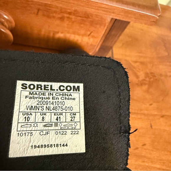 Sorel woman’s Hi-Line Black and Tan Heeled Lace-Up Boots  waterproof size 10 - Picture 10 of 12